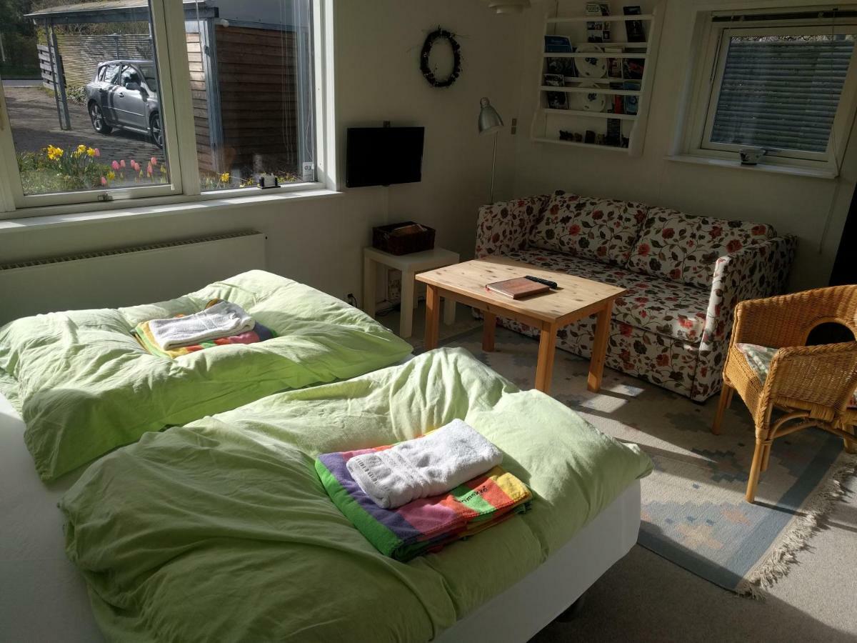 Mini-Apartment In The Flowerbed Soborg Exterior photo